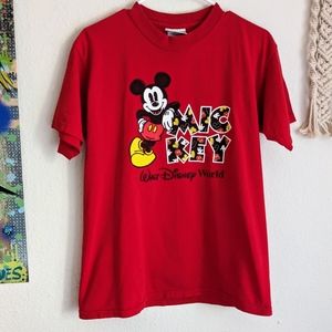 Walt Disney World Mickey Mouse Vintage Red Short Sleeve T-Shirt
